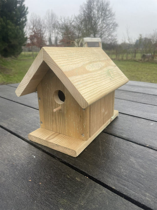 Houttan twee-onder-één-kap vogelhuis