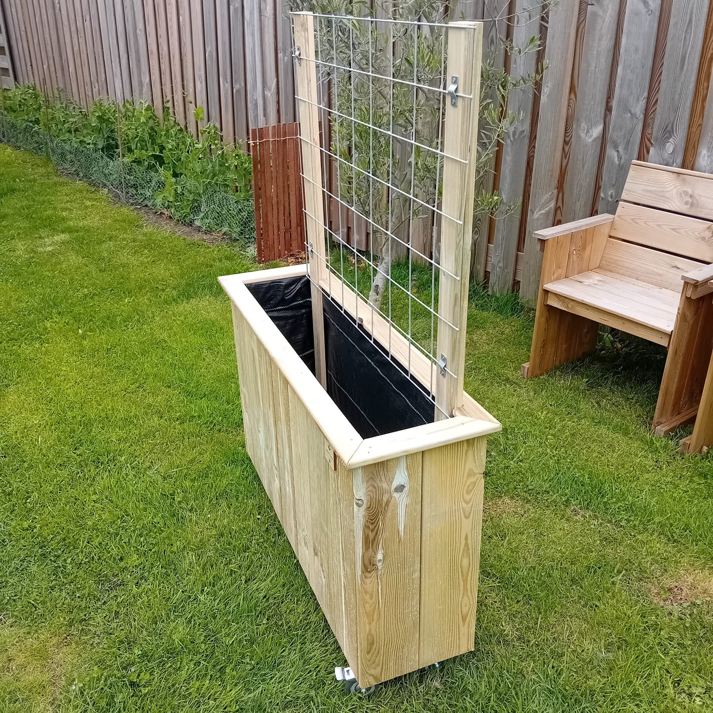 Handgemaakte plantenbak met gaasrek 100x30x70 cm – geïmpregneerd grenen