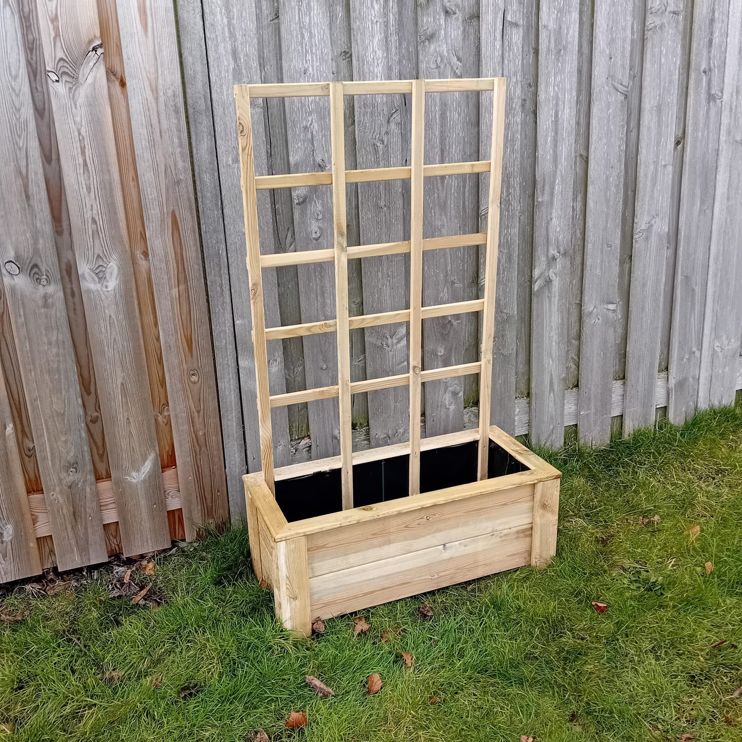 Moestuinbak met rek – 80 × 30 × 30 cm | hoogte incl. rek 140 cm