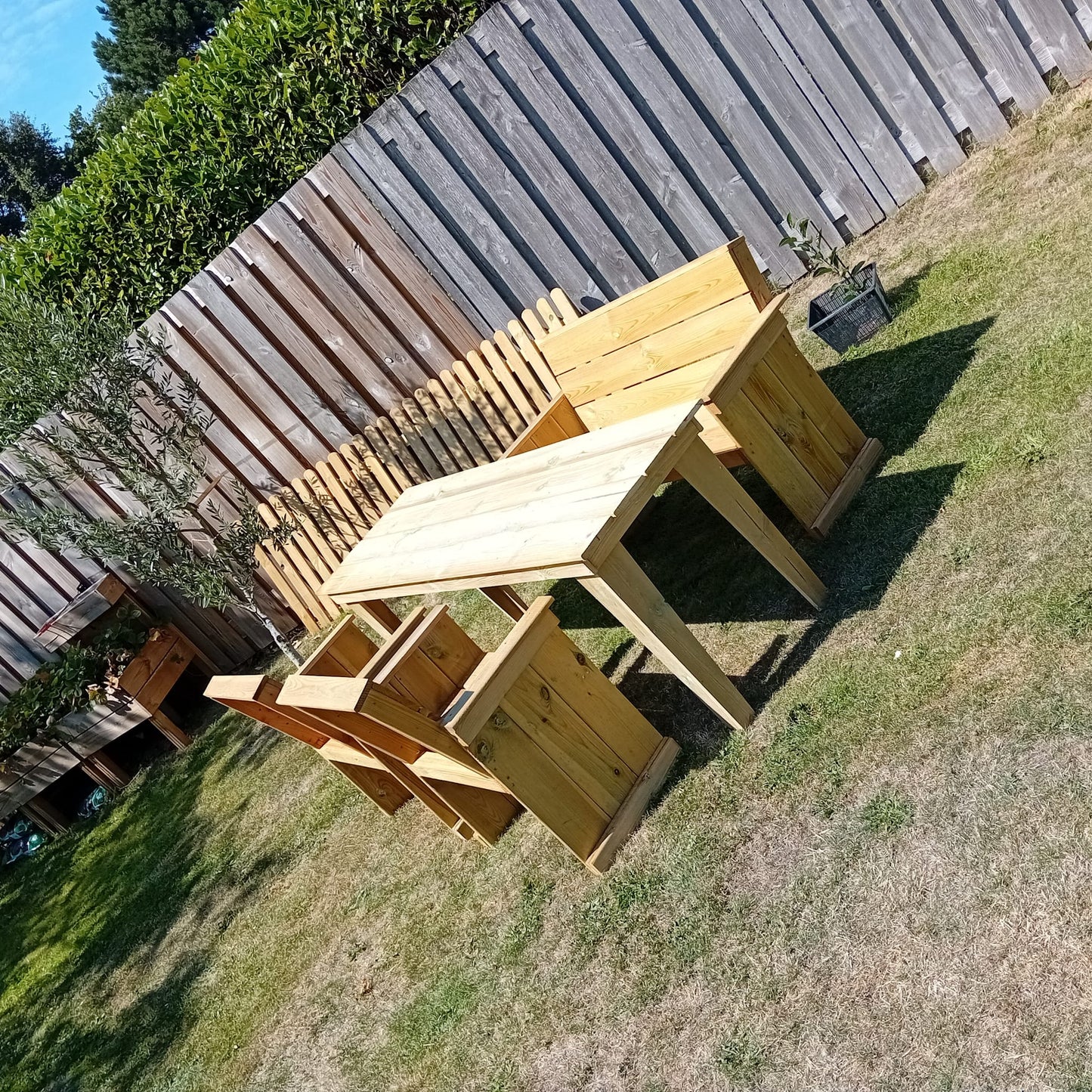 Houttan Tuinset – Genieten in de Tuin (Bank, 2 Stoelen & Tafel)