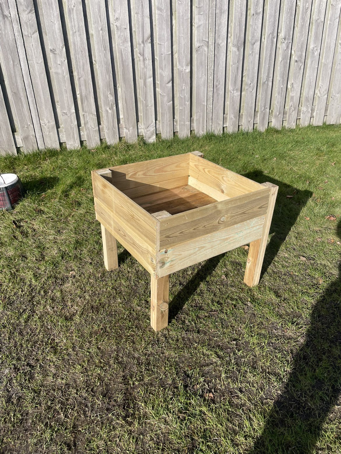 Houttan Moestuinbak – 60 × 60 × 60 cm | comfortabel en overzichtelijk tuinieren